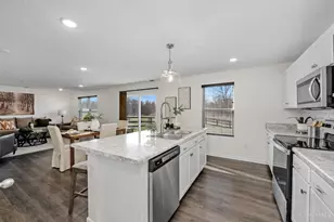 4993 Lakeview Dr, Hamilton Township, OH 45152 - Photo 13