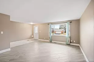 170 Lodewood Dr, Centerville, OH 45458 - Photo 3