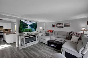 1523 Covered Bridge Rd, Springfield Township, OH 45231 - Photo 5