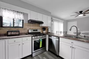 1523 Covered Bridge Rd, Springfield Township, OH 45231 - Photo 9