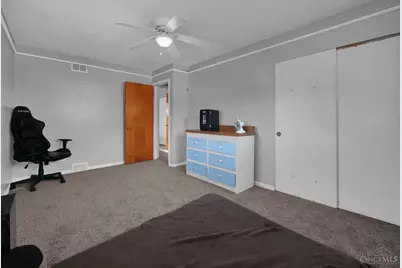 1523 Covered Bridge Road, Springfield Township, OH 45231 - Photo 17