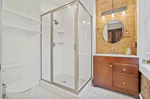 1302 Main St, Cincinnati, OH 45202 - Photo 27