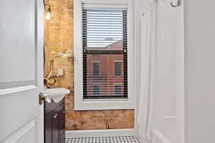 1302 Main St, Cincinnati, OH 45202 - Photo 31