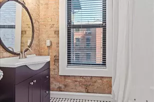 1302 Main St, Cincinnati, OH 45202 - Photo 37