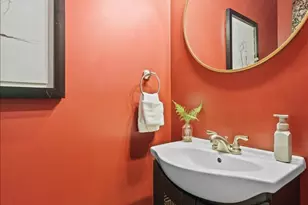 1302 Main St, Cincinnati, OH 45202 - Photo 21