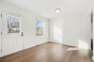 7985 Kenneth St, West Chester, OH 45069 - Photo 7