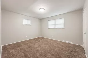 3236 Deborah Ln, Green Township, OH 45239 - Photo 15