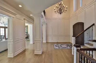 9725 Cunningham Rd, Indian Hill, OH 45243 - Photo 5