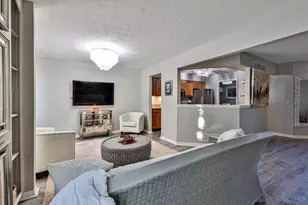 6748 Sandharbor Ct, Hamilton Township, OH 45039 - Photo 7