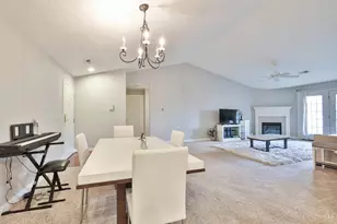 8002 Pinnacle Point Dr, West Chester, OH 45069 - Photo 9