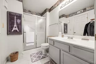 496 Mapleleaf Dr, Union Township, OH 45255 - Photo 13