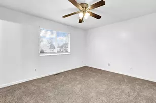 685 Mockingbird Ln, Union Township, OH 45244 - Photo 21