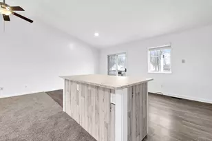 685 Mockingbird Ln, Union Township, OH 45244 - Photo 15