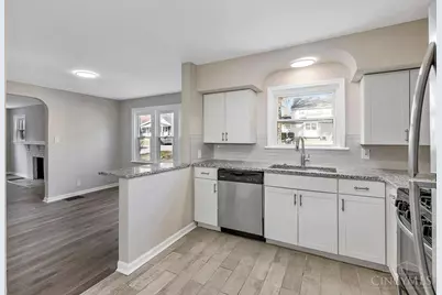 6253 Sturdy Avenue, Cincinnati, OH 45230 - Photo 17