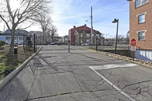 203 E University Ave, Cincinnati, OH 45219 - Photo 13