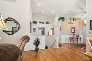 9498 Carriage Run Cir, Deerfield Township, OH 45140 - Photo 5