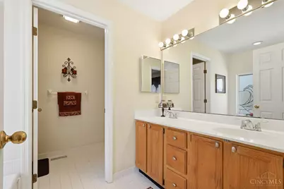 9498 Carriage Run Circle, Deerfield Township, OH 45140 - Photo 29