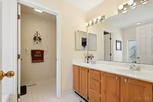 9498 Carriage Run Cir, Deerfield Township, OH 45140 - Photo 29