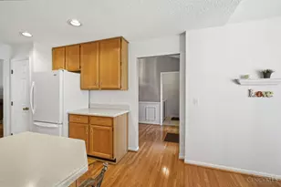 9498 Carriage Run Cir, Deerfield Township, OH 45140 - Photo 11