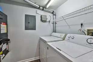 12120 Regency Run Ct, Springfield Township, OH 45240 - Photo 19