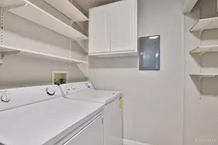 1032 E Crescentville Rd, West Chester, OH 45246 - Photo 13