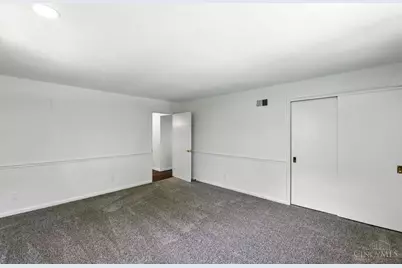 8573 Maineville Road, Hamilton Township, OH 45039 - Photo 15