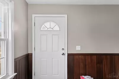 6837 Warder Drive, Cincinnati, OH 45224 - Photo 5