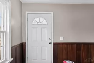 6837 Warder Dr, Cincinnati, OH 45224 - Photo 5