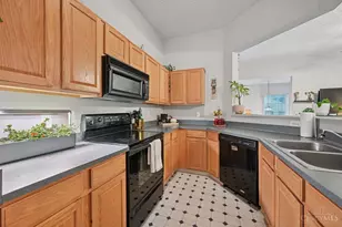 56 Ledgerwoods Dr, Batavia Township, OH 45102 - Photo 11