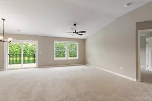 5892 Parkview Ln, Miami Township, OH 45150 - Photo 7