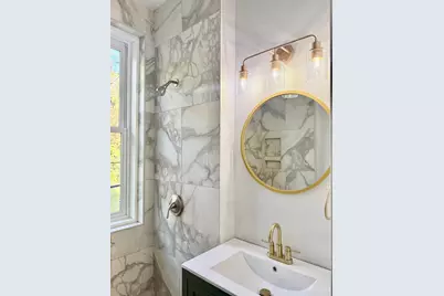 39 E Clifton Avenue, Cincinnati, OH 45202 - Photo 9