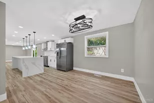 12161 Birchgrove Ct, Colerain Township, OH 45251 - Photo 11