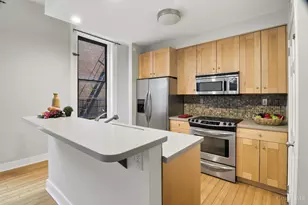 29 Mulberry St, Cincinnati, OH 45202 - Photo 9