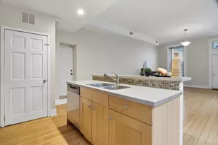 29 Mulberry St, Cincinnati, OH 45202 - Photo 13