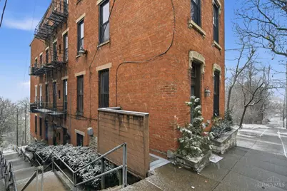 29 Mulberry Street, Cincinnati, OH 45202 - Photo 3