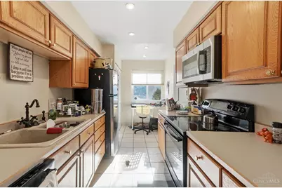 2111 Sutton Avenue #E, Cincinnati, OH 45230 - Photo 13