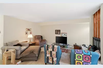 2111 Sutton Avenue #E, Cincinnati, OH 45230 - Photo 7