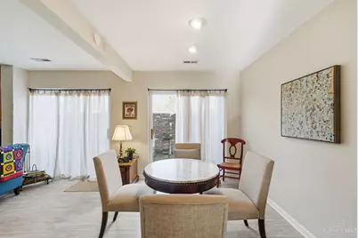 2111 Sutton Avenue #E, Cincinnati, OH 45230 - Photo 11