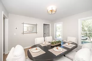 8205 Indian Trail Dr, Madeira, OH 45243 - Photo 5