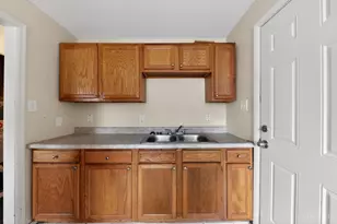 408 Roebling Rd, Delhi Township, OH 45204 - Photo 15