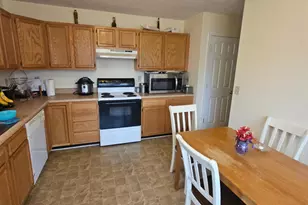 3340 Brodbeck Pl, Cincinnati, OH 45211 - Photo 5