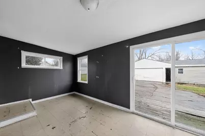 586 Brantner Lane, Union Township, OH 45244 - Photo 13