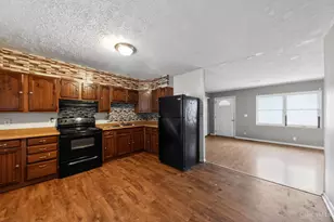 586 Brantner Ln, Union Township, OH 45244 - Photo 15