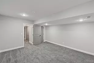 1033 Hearthstone Dr, Springfield Township, OH 45231 - Photo 49