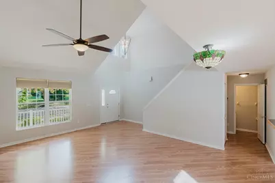 4237 N Yorkshire Square, Union Township, OH 45245 - Photo 9