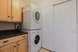 4237 N Yorkshire Square, Union Township, OH 45245 - Photo 19