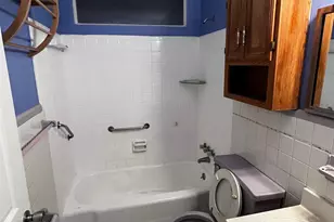 5675 Hollowview Ct, Delhi Township, OH 45238 - Photo 11