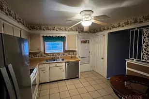 5675 Hollowview Ct, Delhi Township, OH 45238 - Photo 7