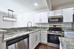 12181 Regency Run Ct, Springfield Township, OH 45240 - Photo 9