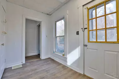 5366 Tyndall Avenue, Cincinnati, OH 45233 - Photo 13
